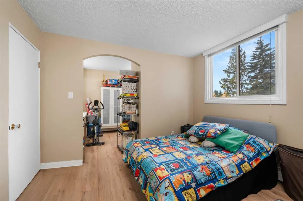 504 Cedar Crescent SW #101