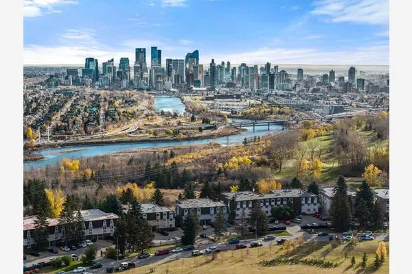 504 Cedar Crescent SW #101