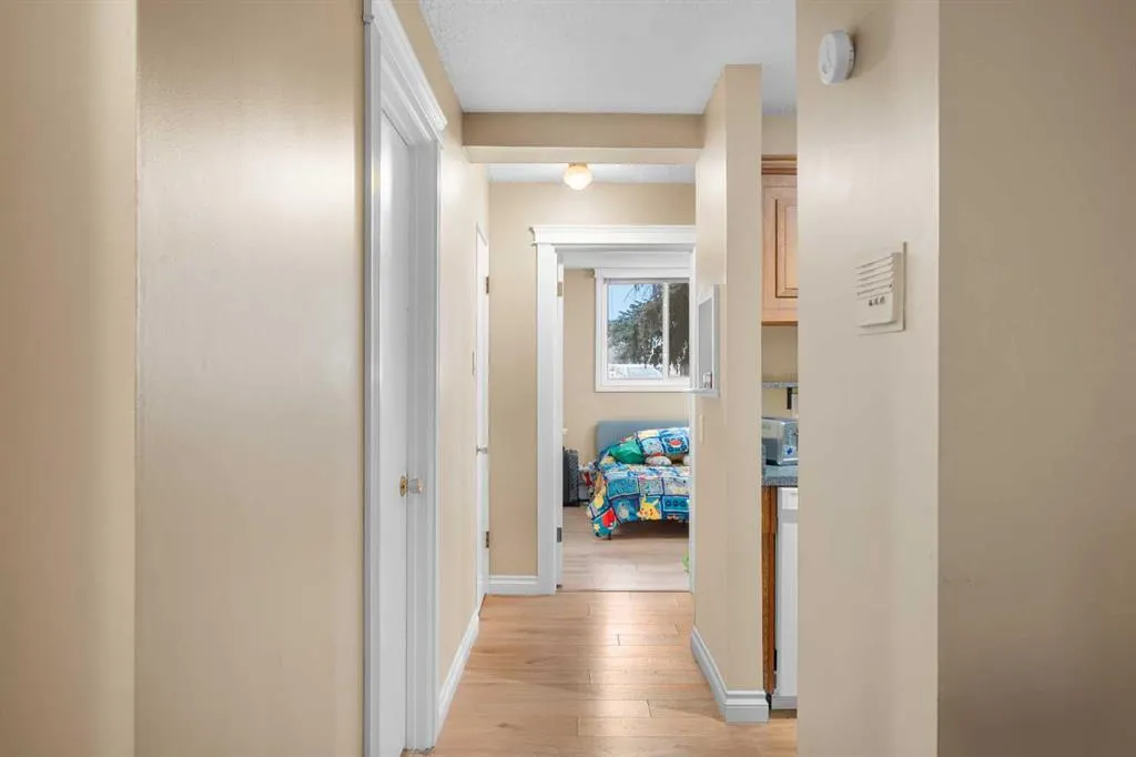 504 Cedar Crescent SW #101