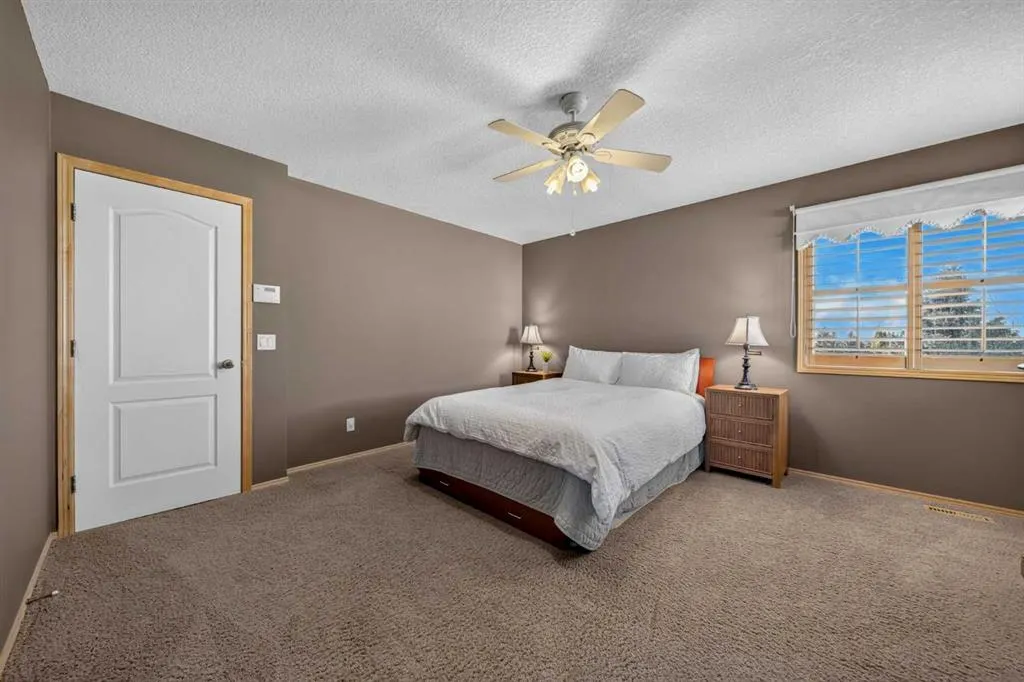 248 Douglas Woods Hill SE