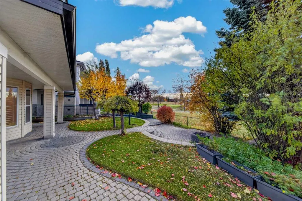 248 Douglas Woods Hill SE