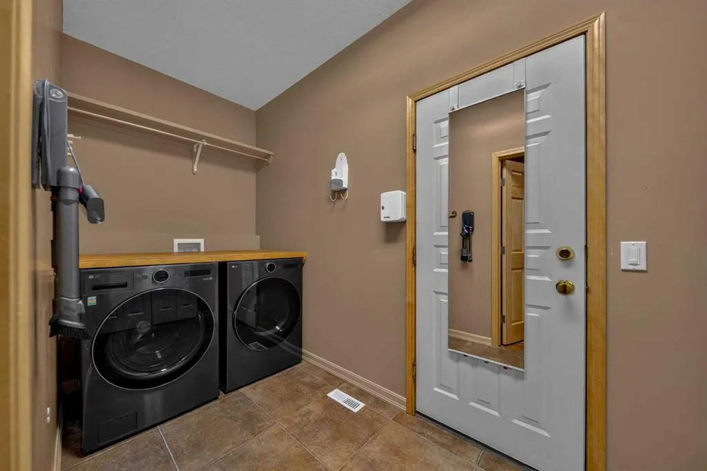 248 Douglas Woods Hill SE