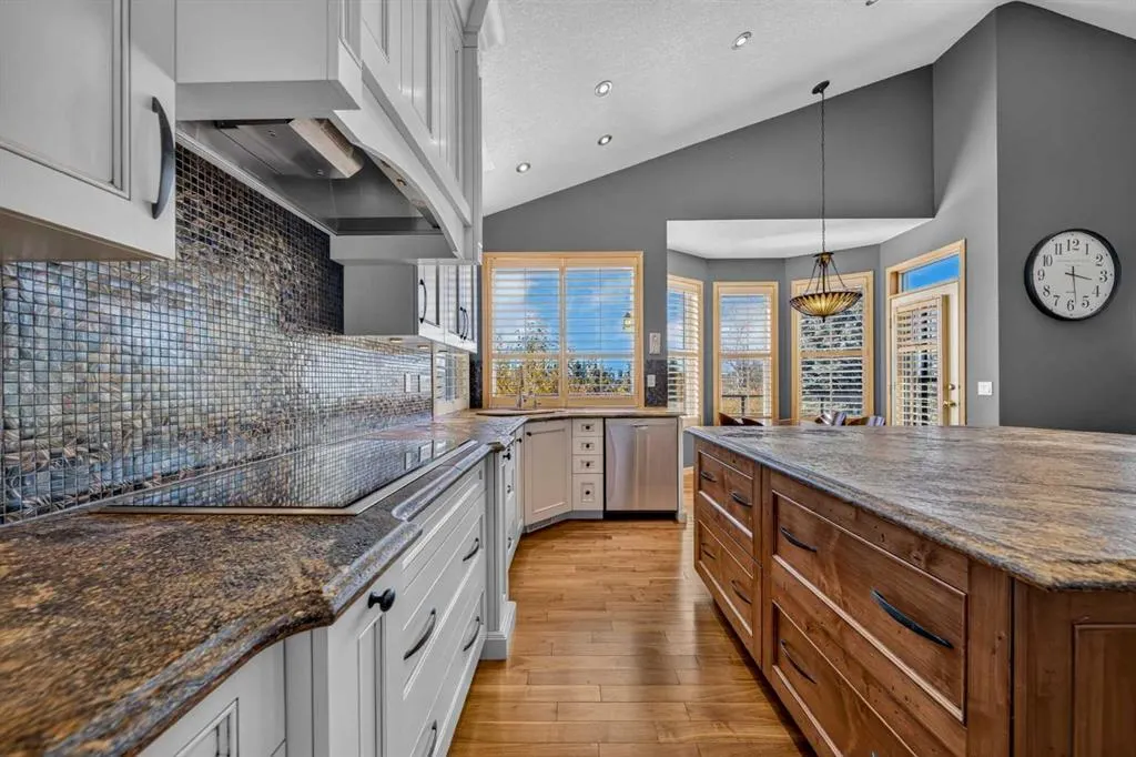 248 Douglas Woods Hill SE