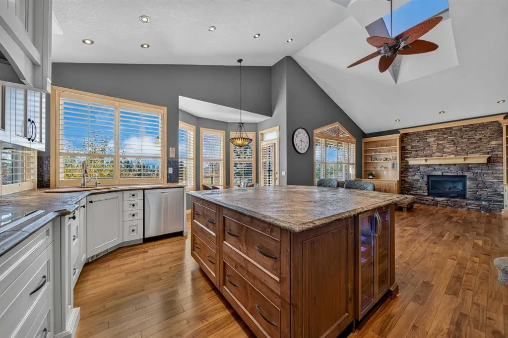 248 Douglas Woods Hill SE