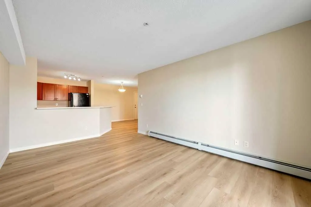 505 Railway Street W #1103
