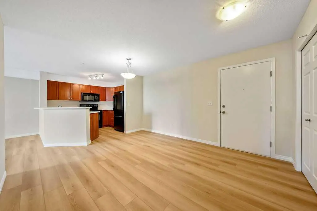 505 Railway Street W #1103