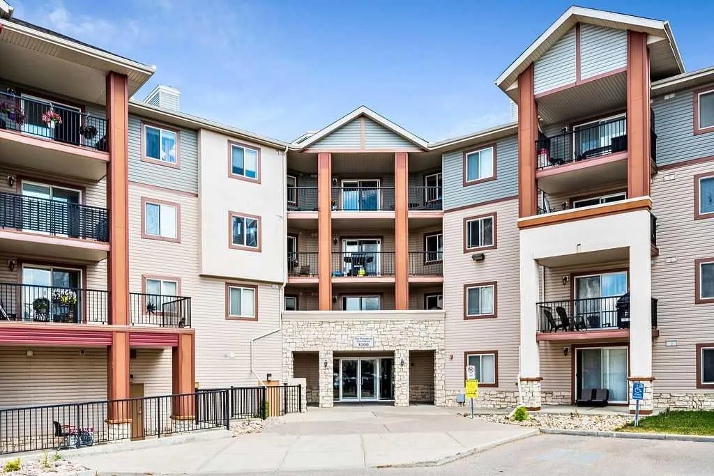 505 Railway Street W #1103