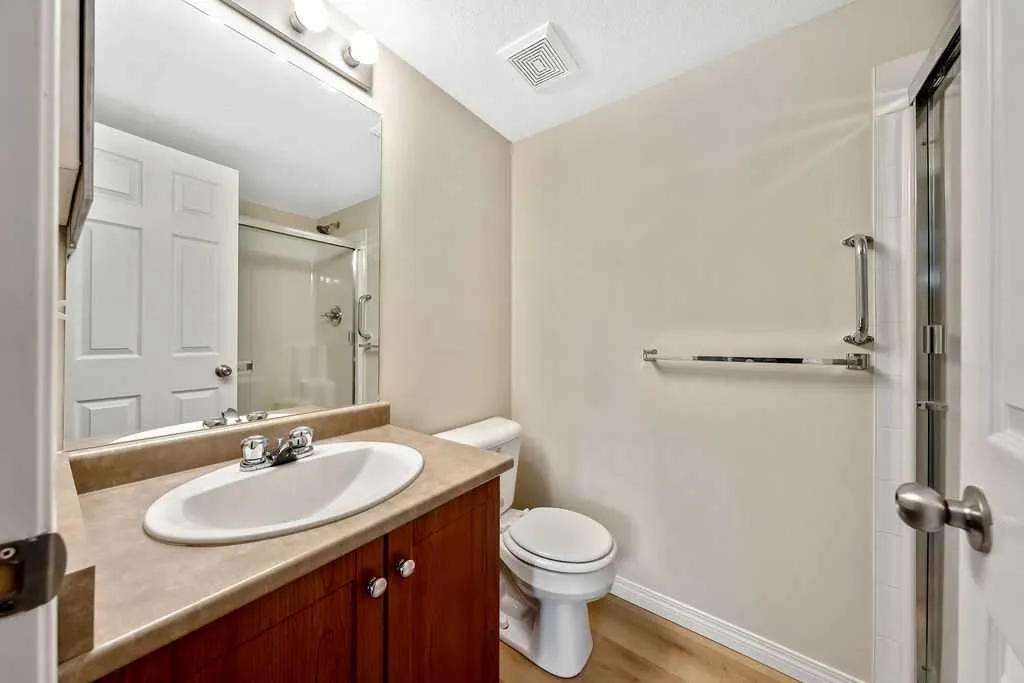 505 Railway Street W #1103