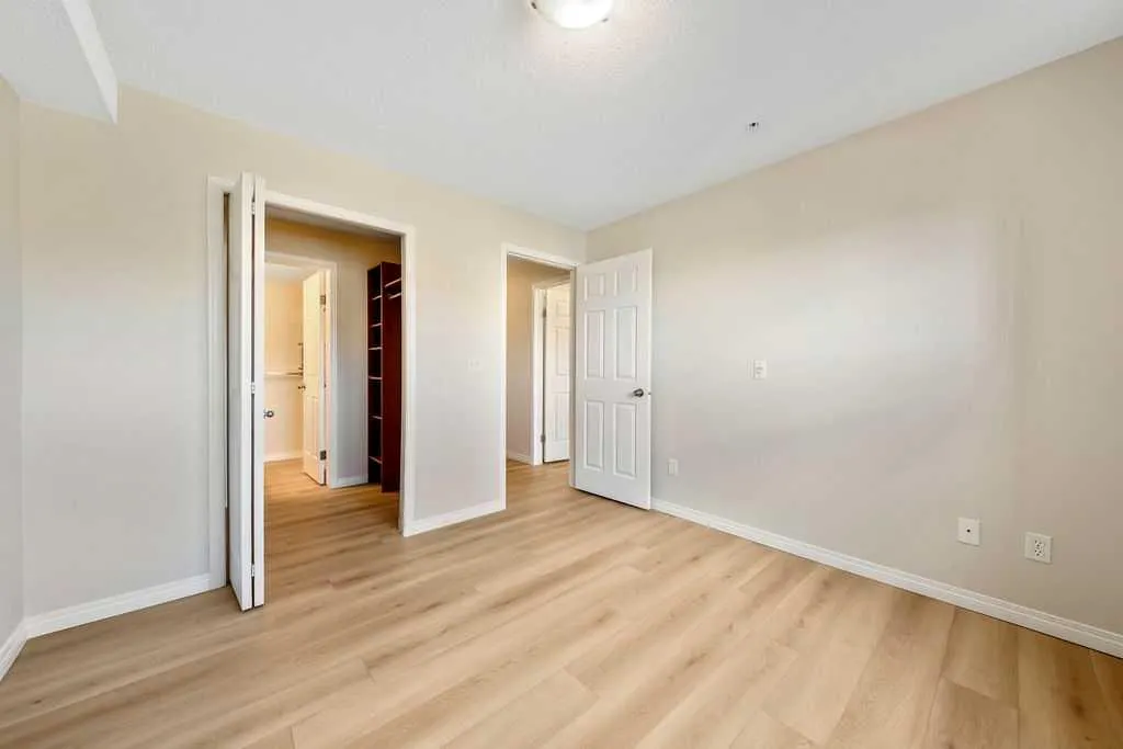 505 Railway Street W #1103