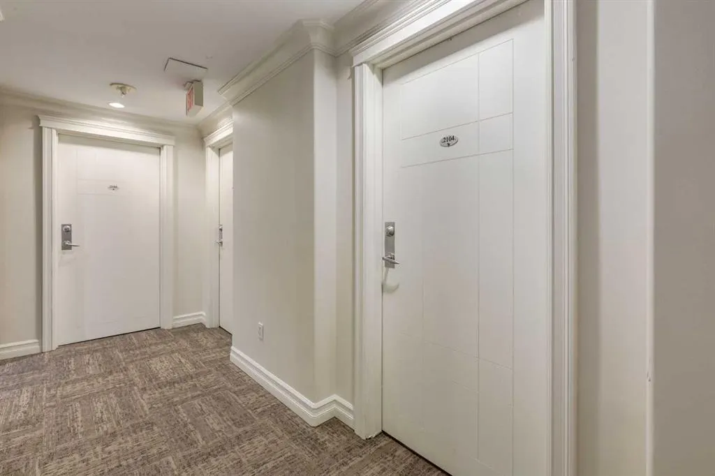 836 15 Avenue SW #2104