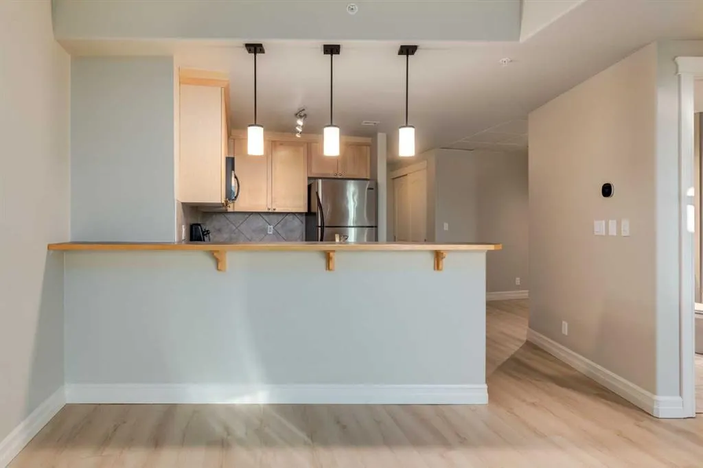 836 15 Avenue SW #2104