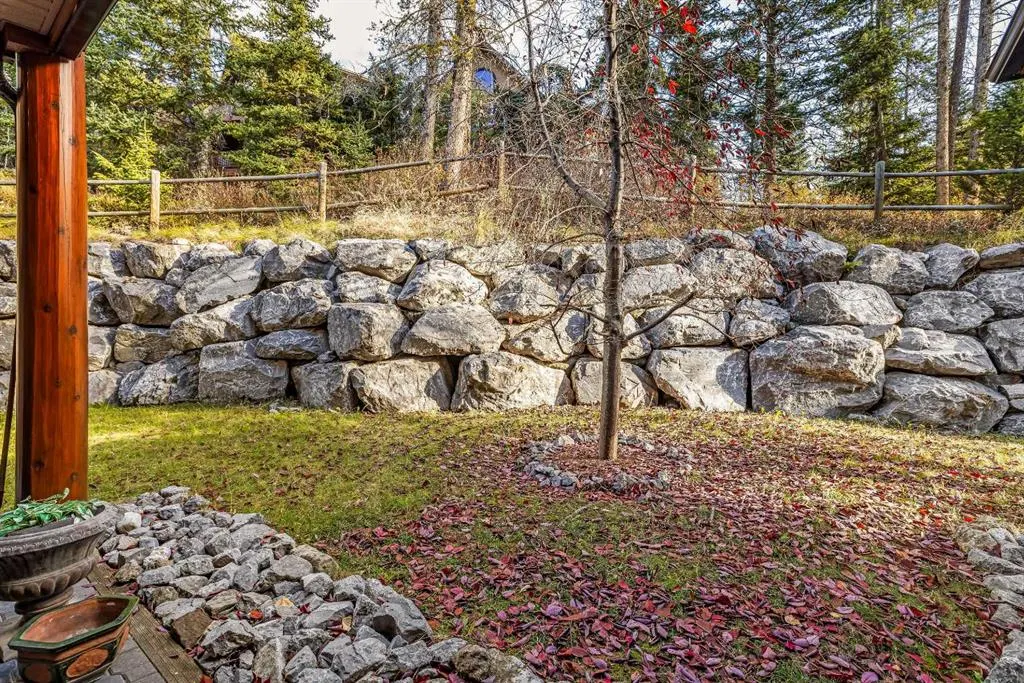 137 wapiti Close #140