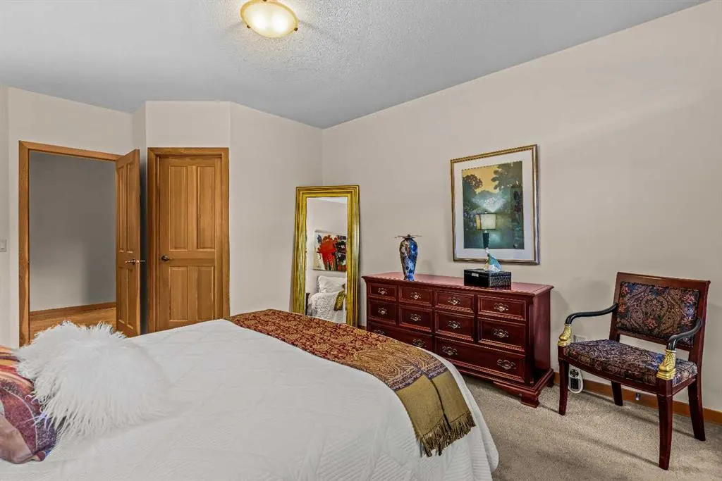 137 wapiti Close #140