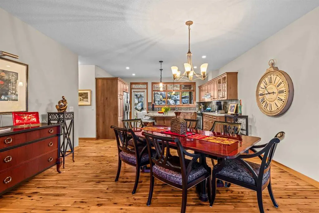 137 wapiti Close #140