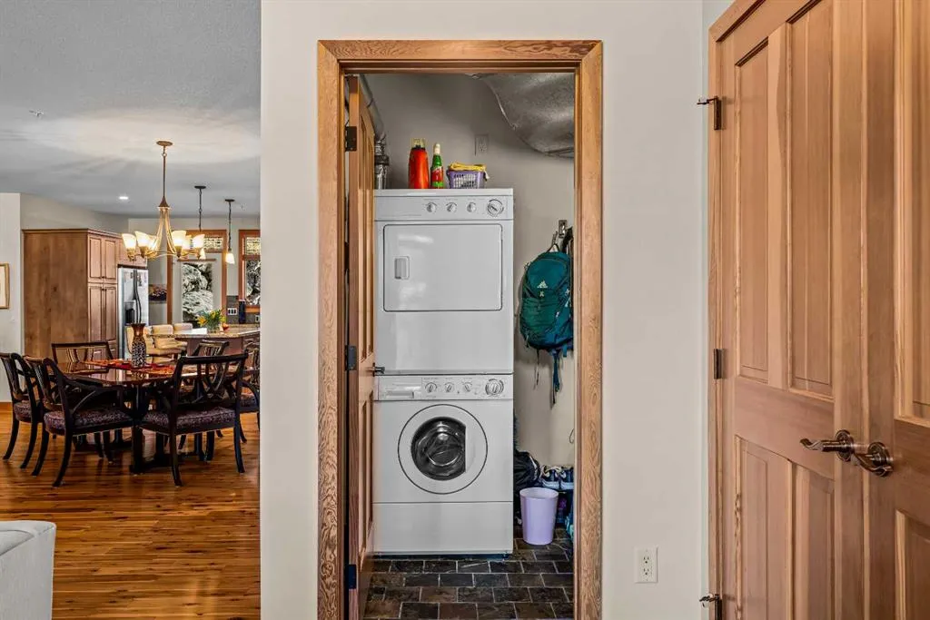 137 wapiti Close #140
