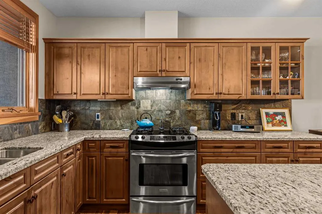 137 wapiti Close #140
