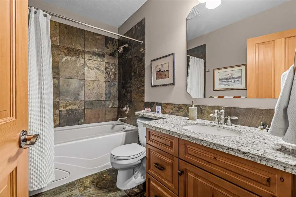 137 wapiti Close #140