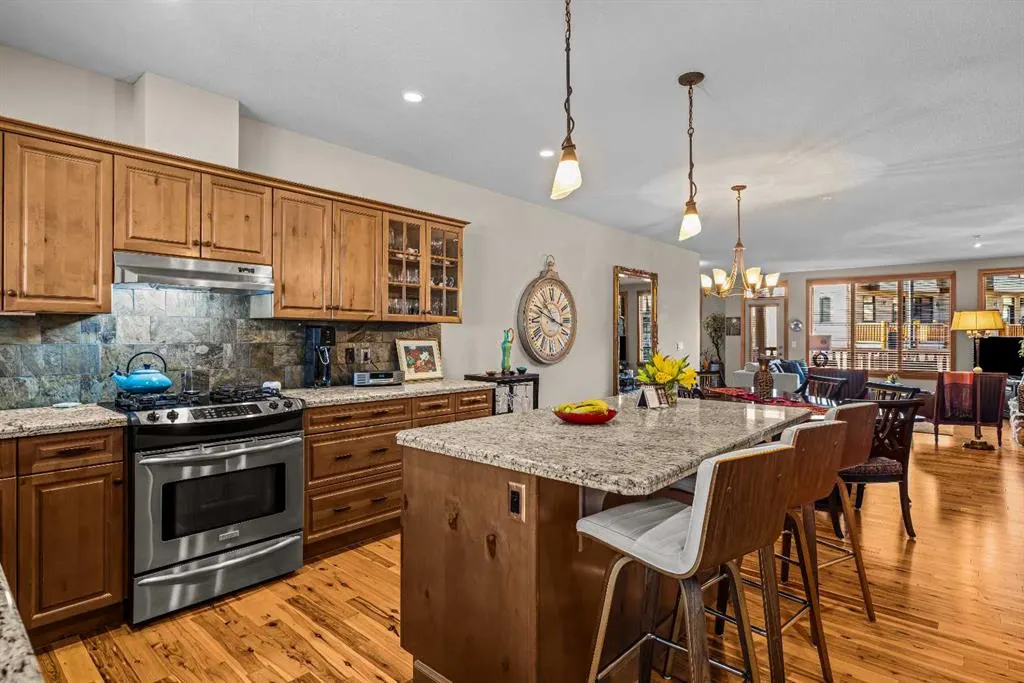 137 wapiti Close #140