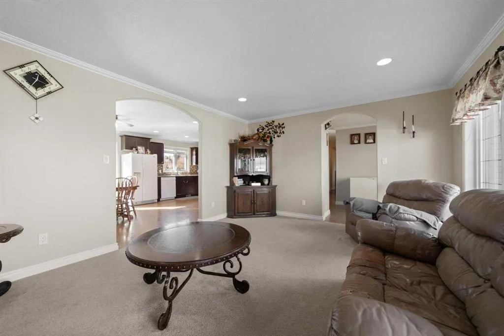 49 Sifton Crescent