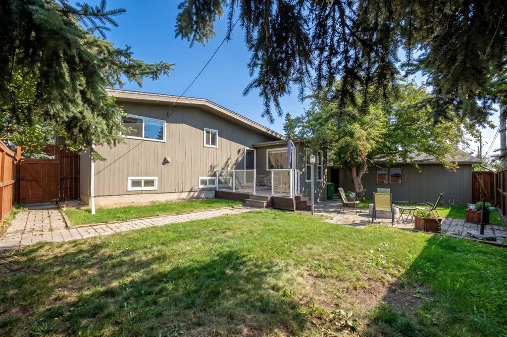 92 Chinook Drive SW
