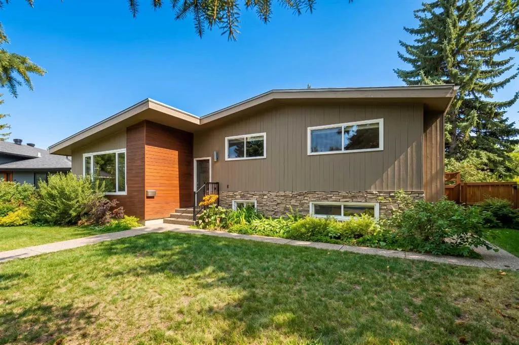 92 Chinook Drive SW