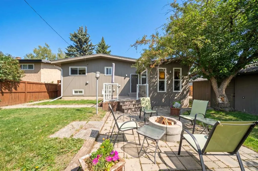 92 Chinook Drive SW