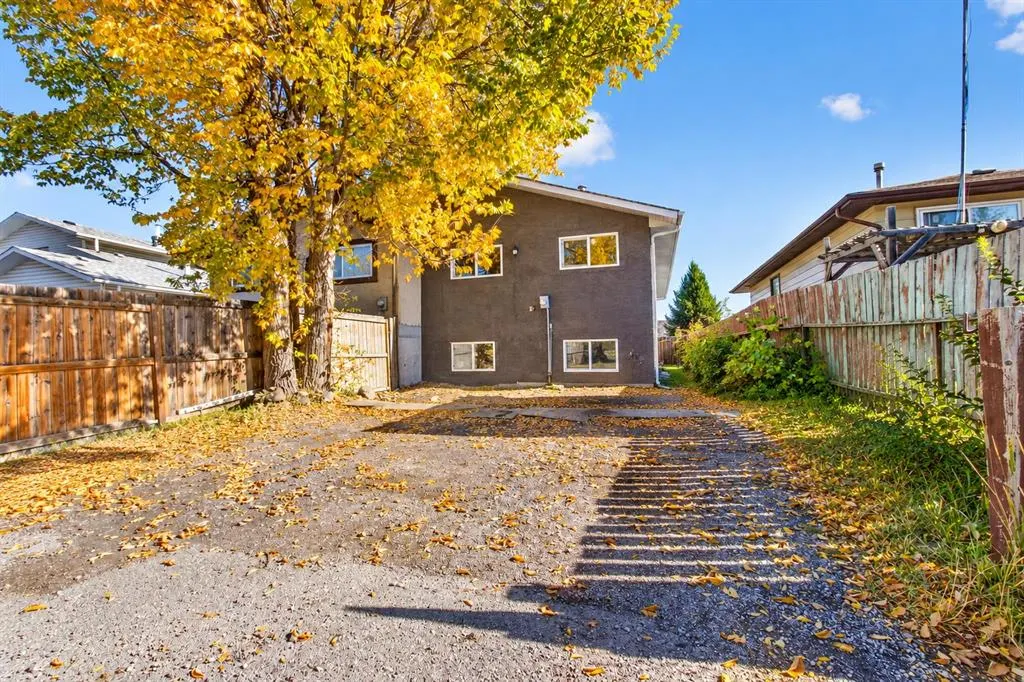 62 Templeson Crescent NE