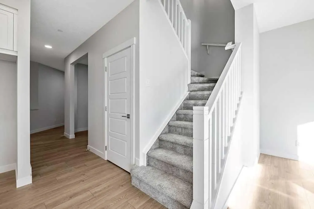 322 Hotchkiss Common SE