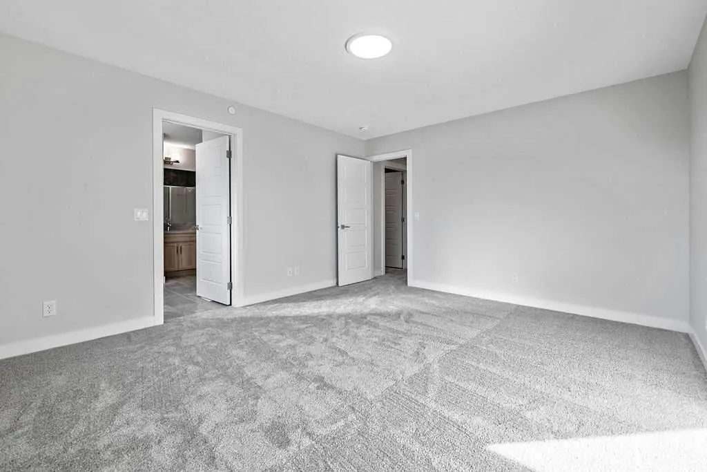 322 Hotchkiss Common SE