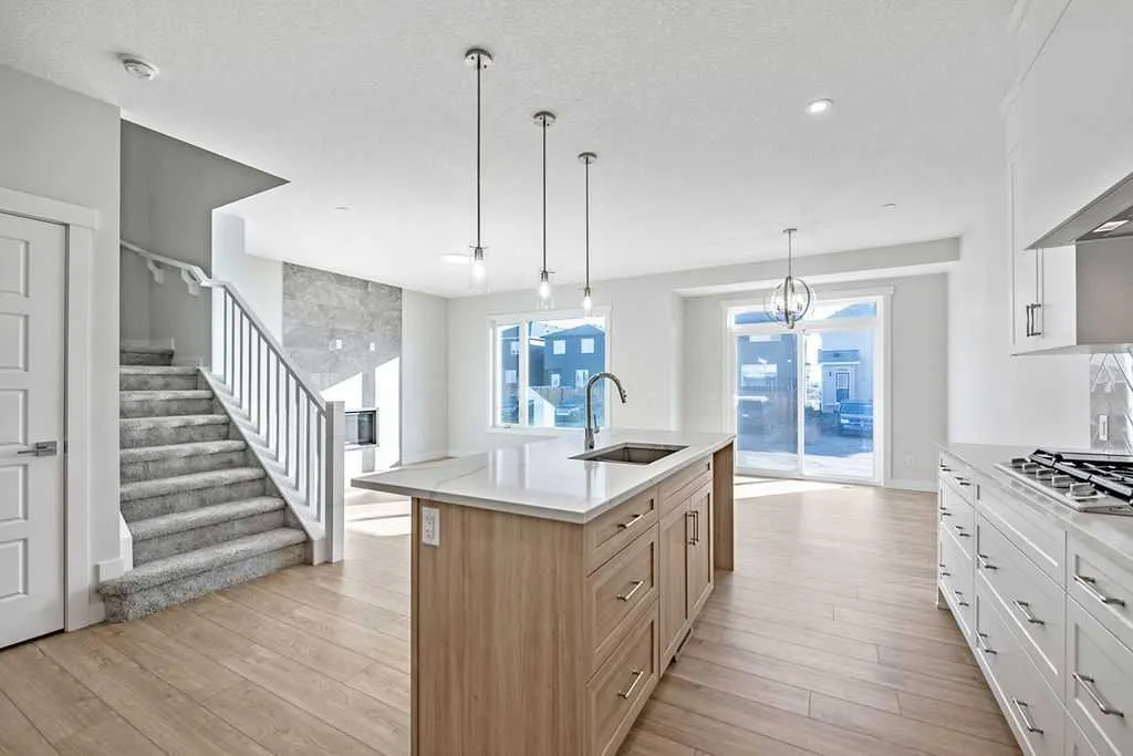 322 Hotchkiss Common SE