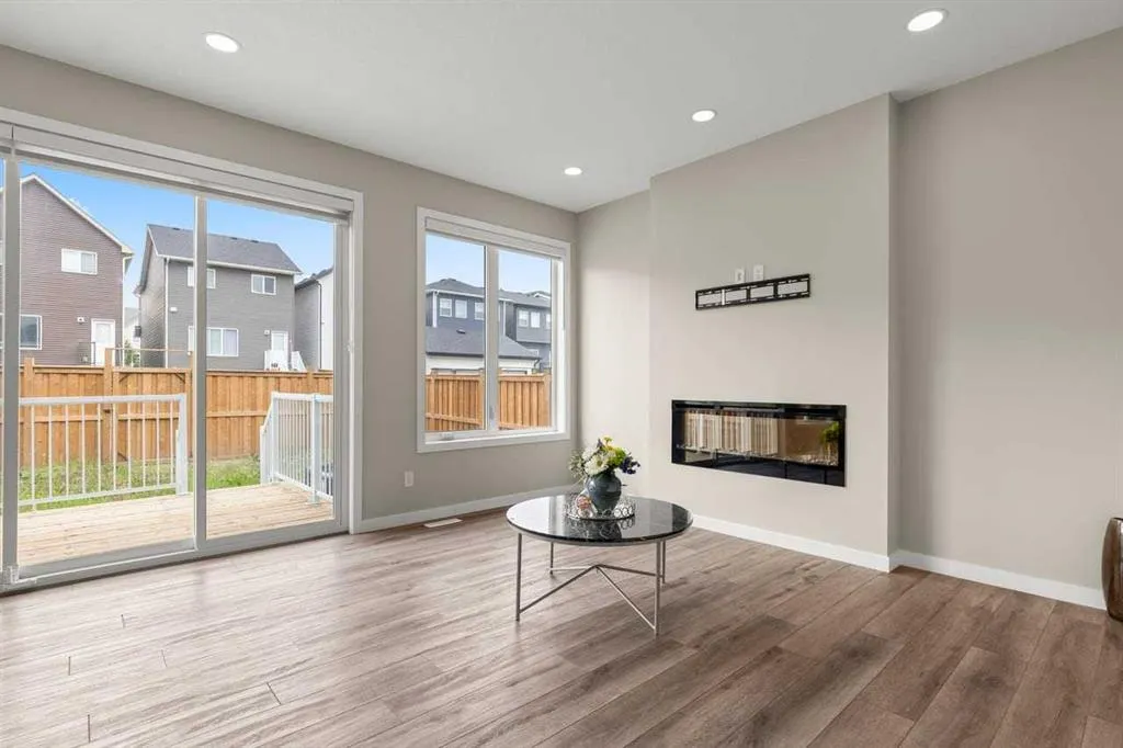 109 Mallard Grove SE