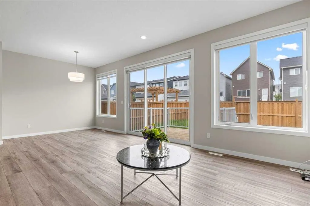 109 Mallard Grove SE