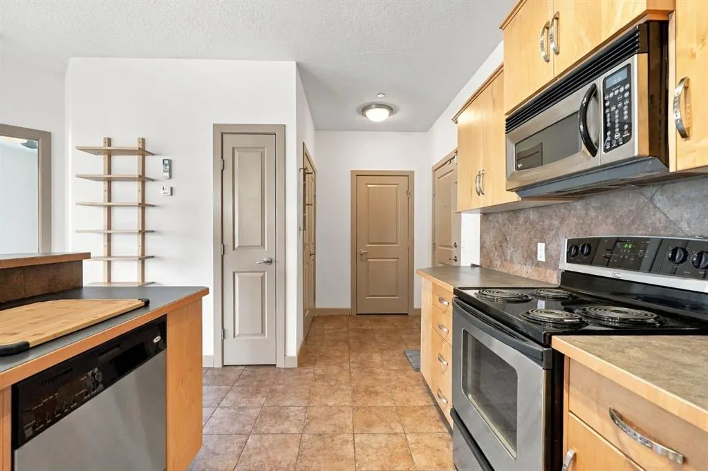 910 18 Avenue SW #107