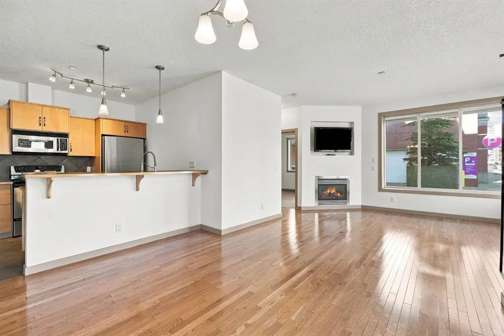 910 18 Avenue SW #107