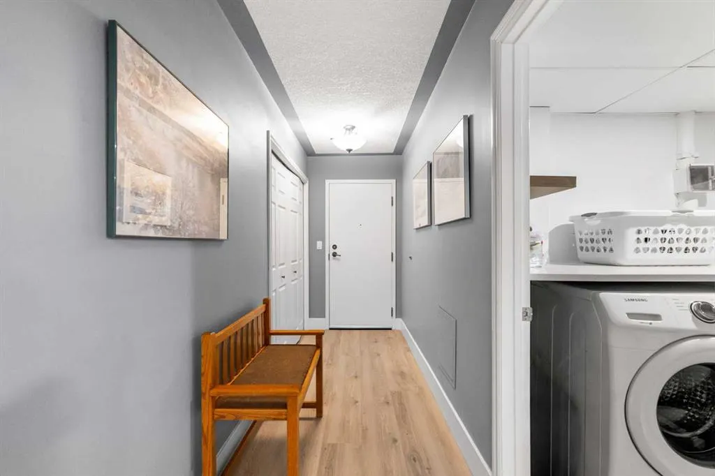 2425 90 Avenue SW #207