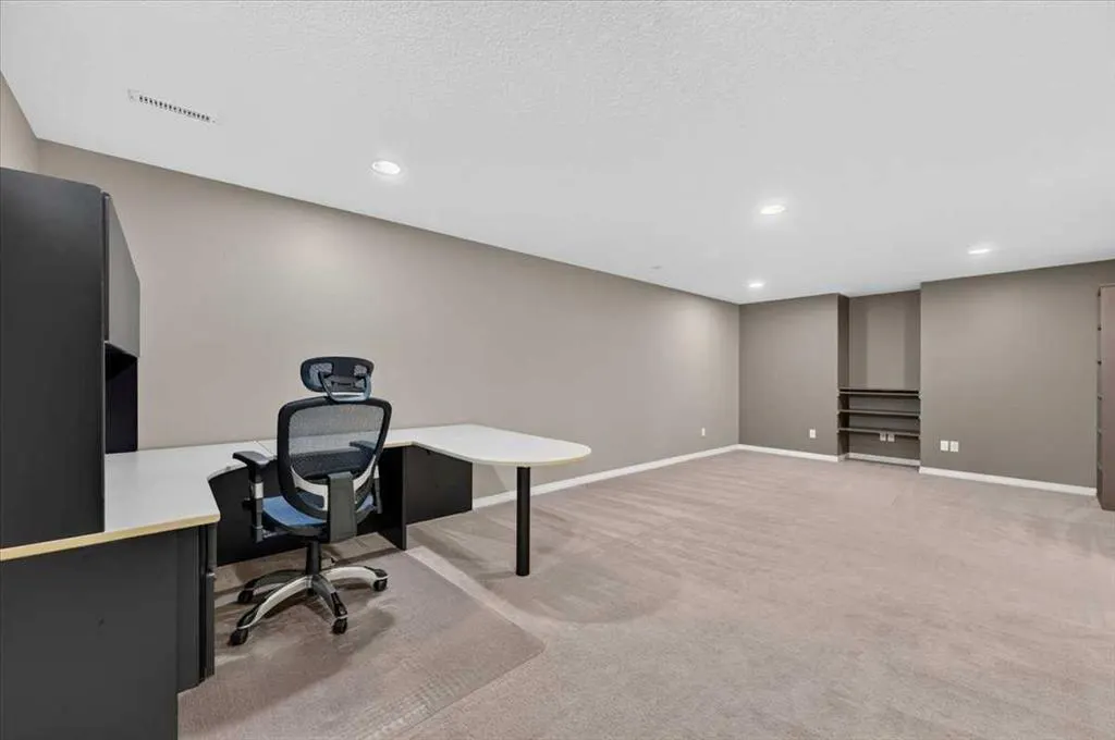 238 New Brighton Circle SE