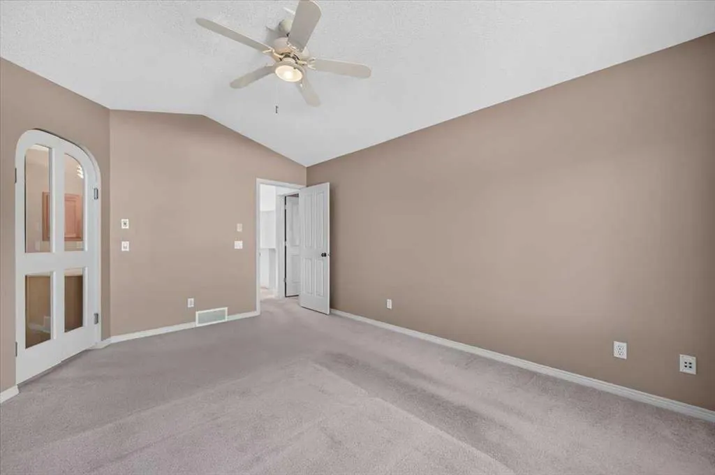 238 New Brighton Circle SE