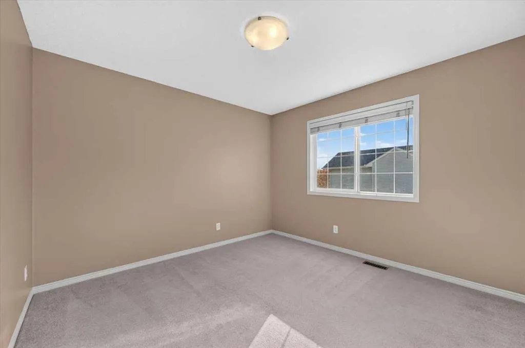 238 New Brighton Circle SE