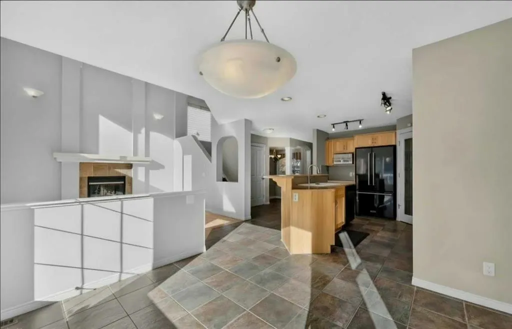 238 New Brighton Circle SE