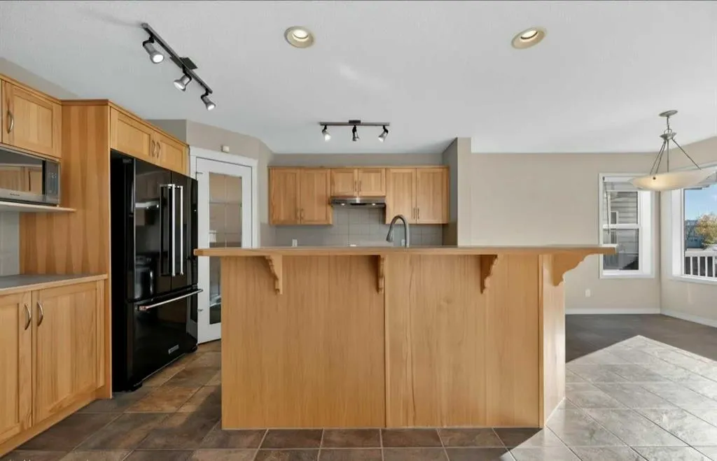 238 New Brighton Circle SE