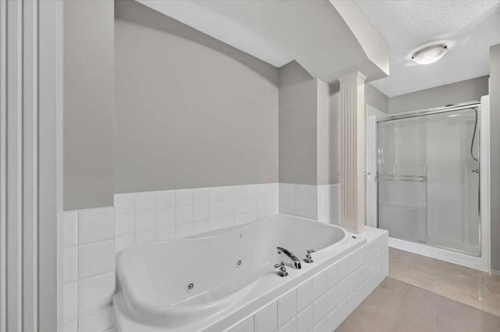 238 New Brighton Circle SE