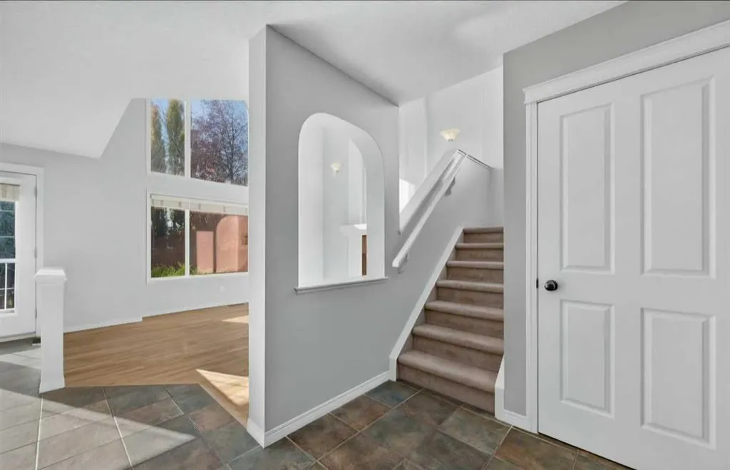 238 New Brighton Circle SE
