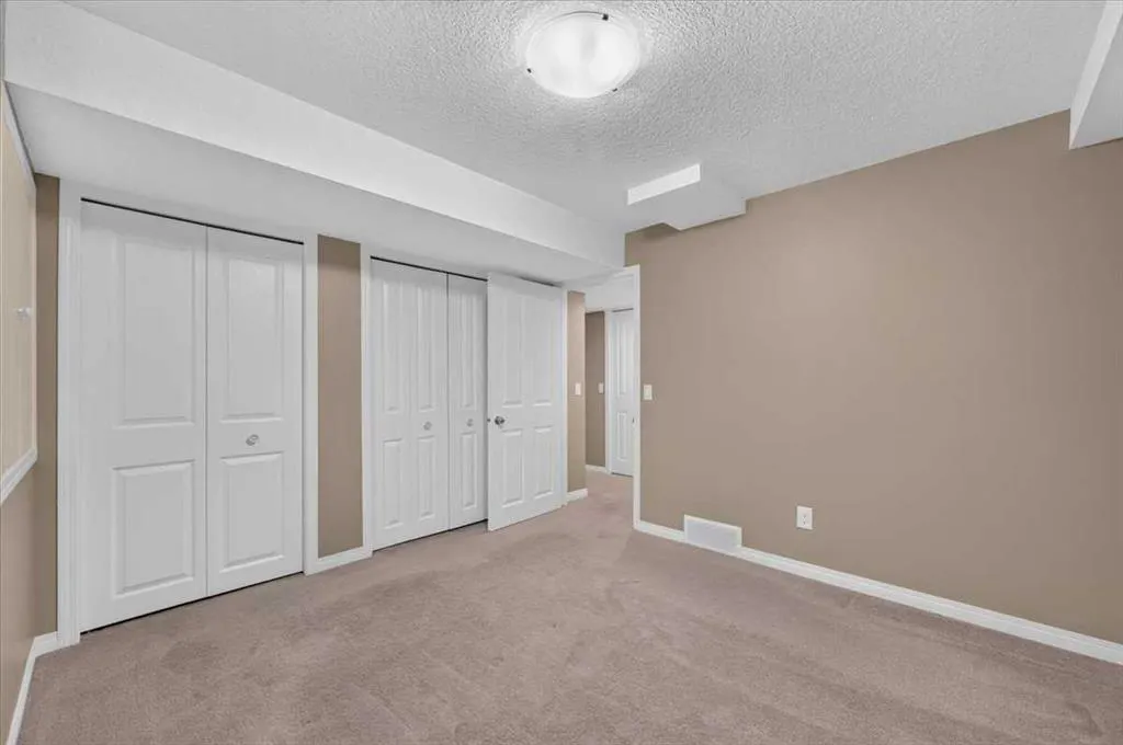 238 New Brighton Circle SE