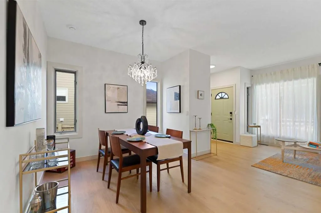 180 Woodside Road NW