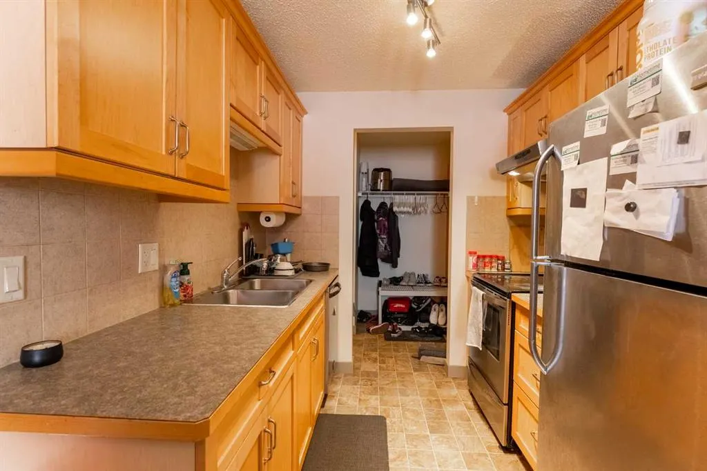 3440 23 Avenue S #18