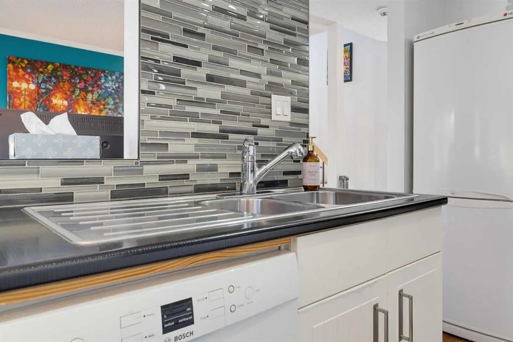 208 Grier Terrace NE #6