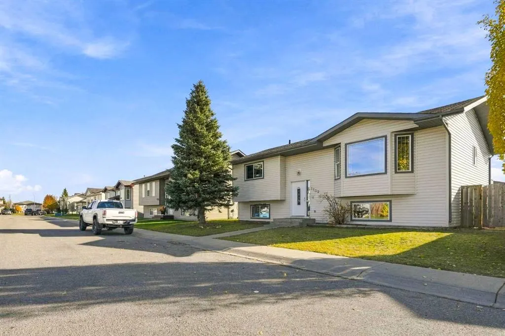 1702 Strathcona Place