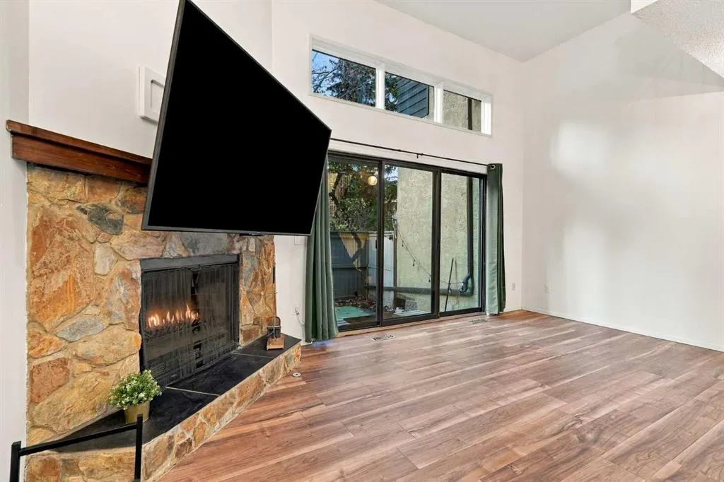 69 Glamis Gardens SW