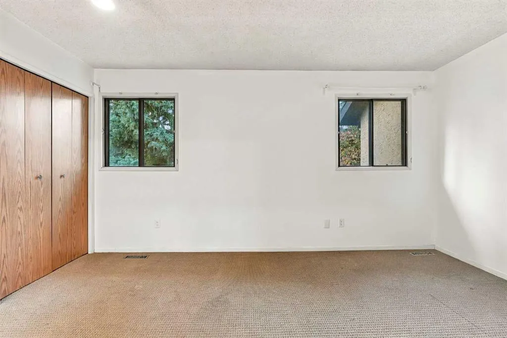 69 Glamis Gardens SW