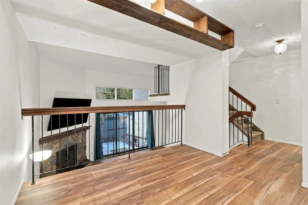 69 Glamis Gardens SW